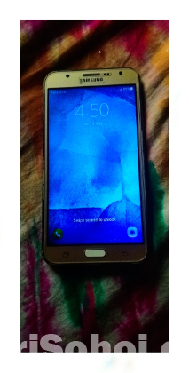 Samsung Galaxy J7